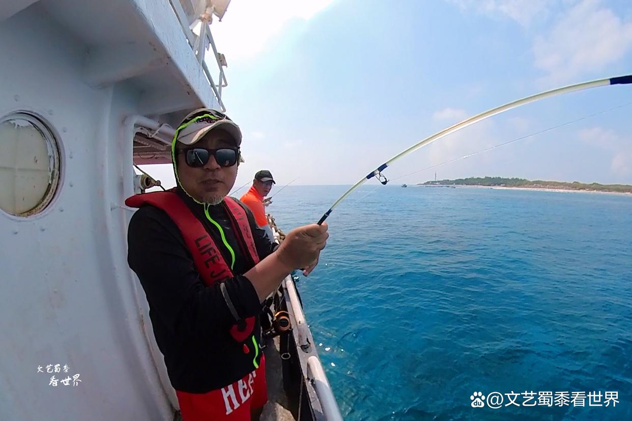 钓鱼小白去西沙群岛会秒变钓鱼高手，钓到几十斤的大鱼都不在话下